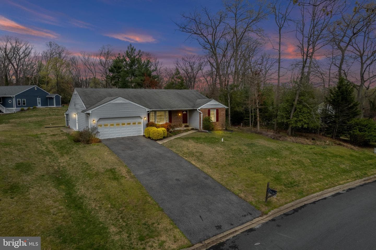 762 Cougar Drive photo 1