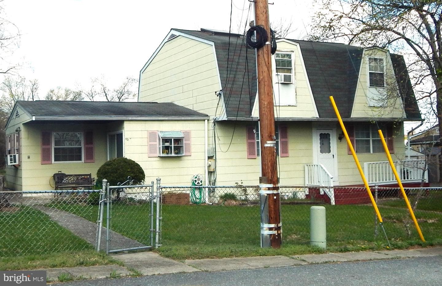 96 Packard Avenue photo 1