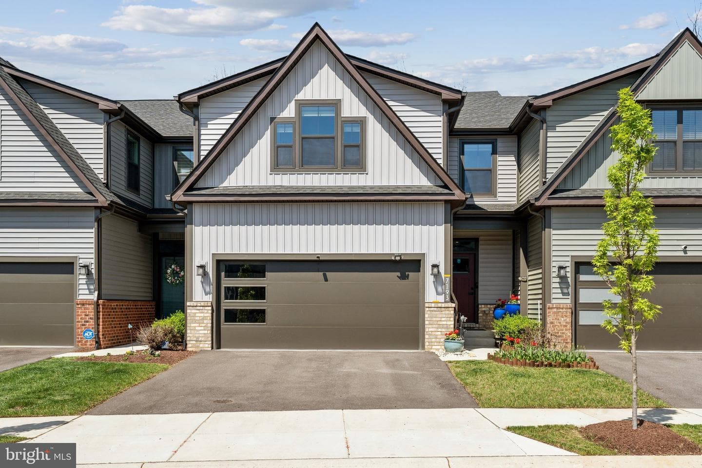 7193 Wolf Trap Court #caroline photo 1