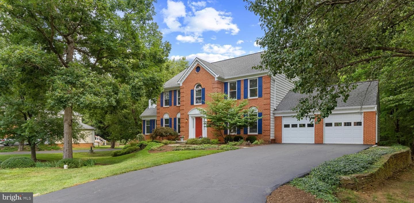 534 Post Oak Road photo 1