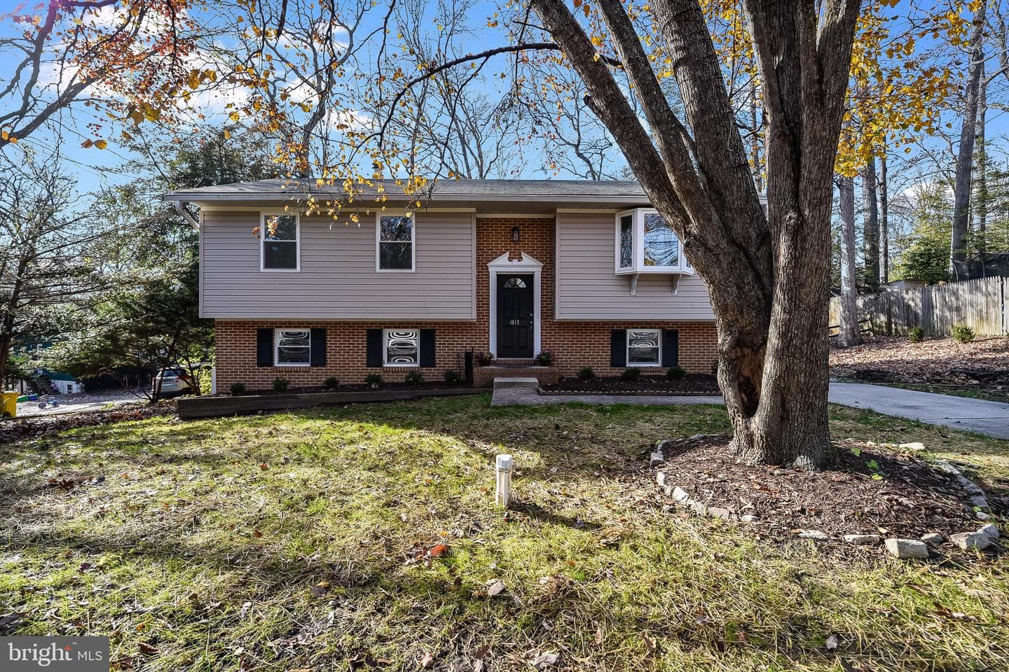 1013 Plum Creek Drive photo 1
