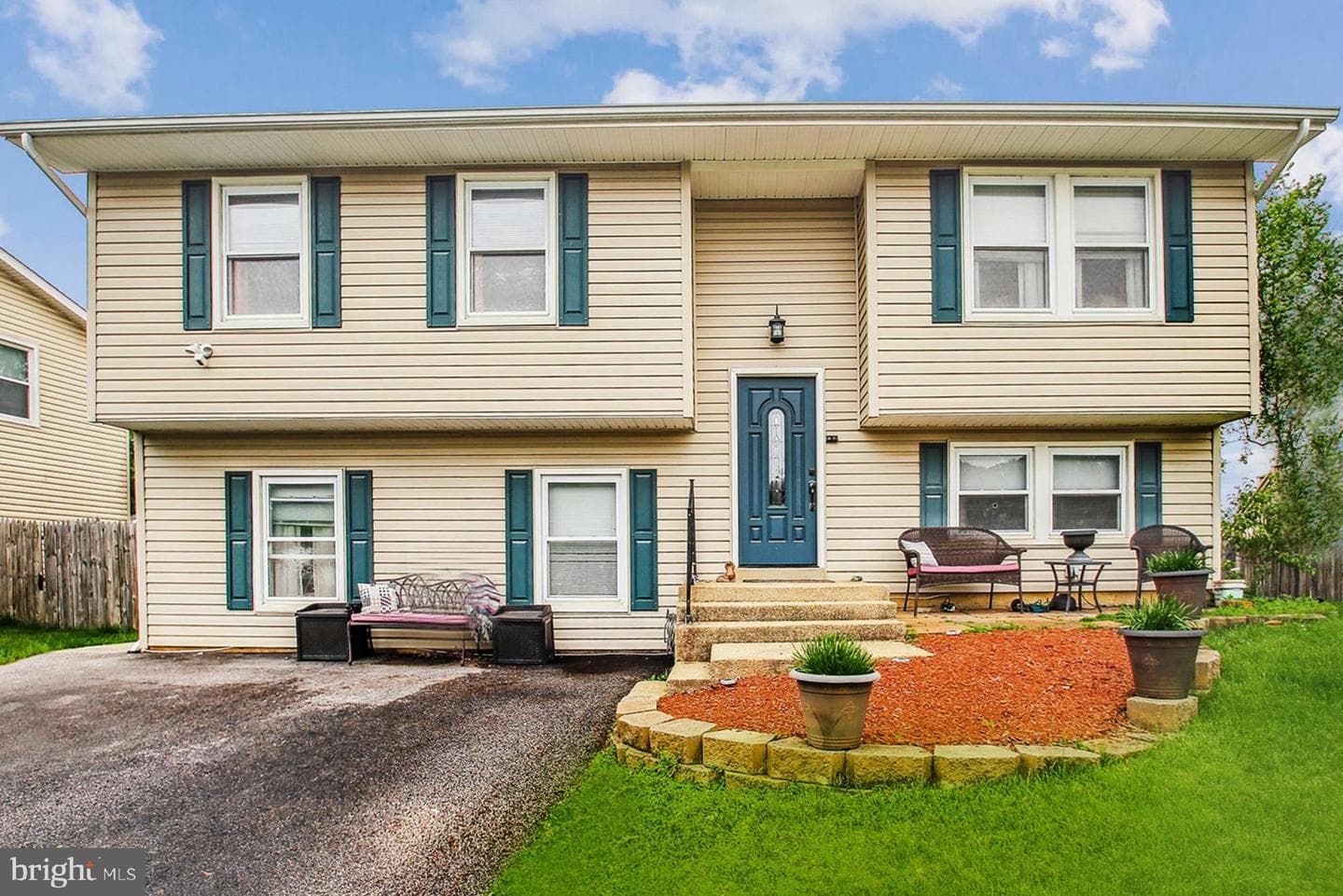 2493 Wintergreen Way photo 1