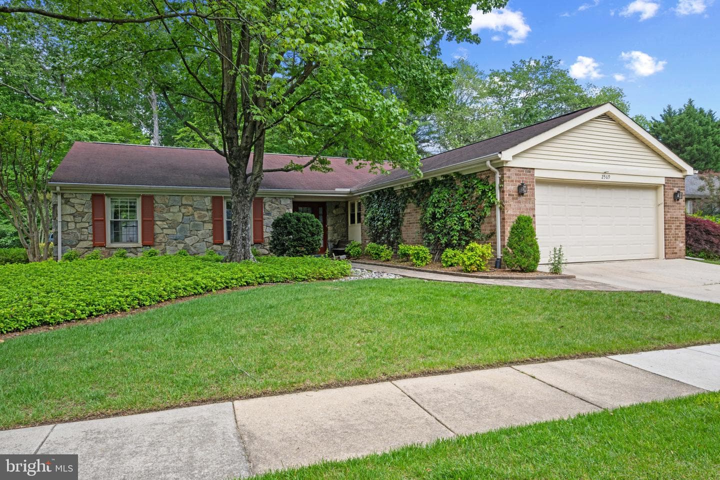 2569 Golfers Ridge Road photo 1