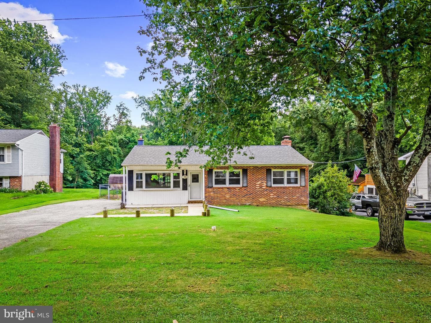 541 Palisades Boulevard photo 1
