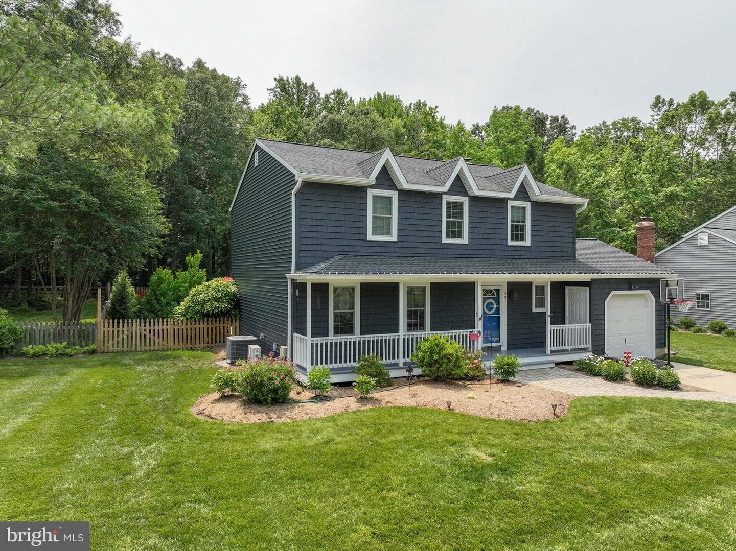 981 Headwater Road photo 1