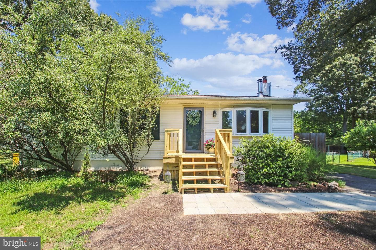 1590 Long Point Road photo 1