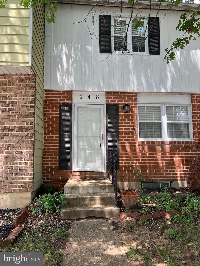 448 Jumpers Court photo 1