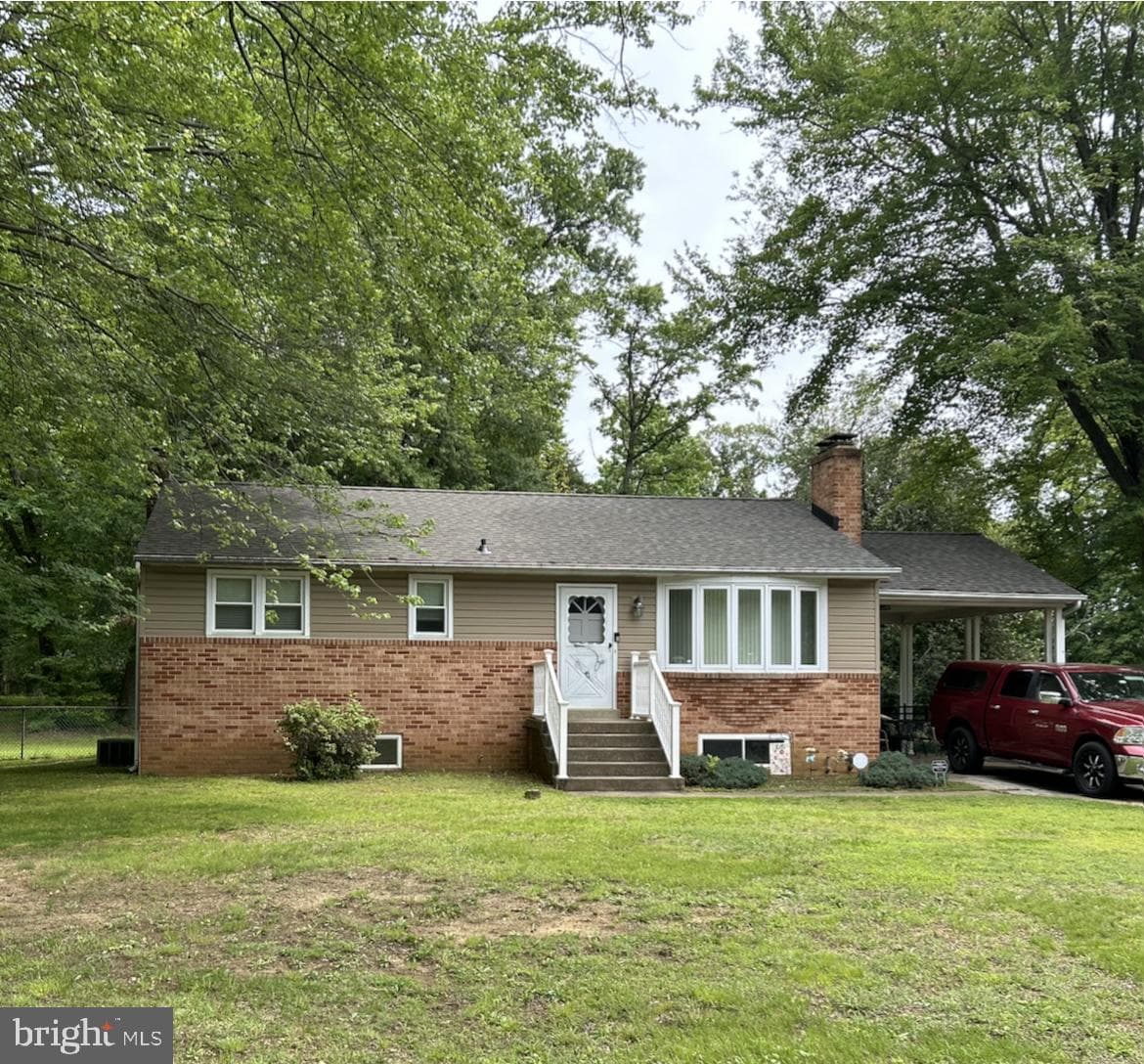 80 Beach Drive photo 1
