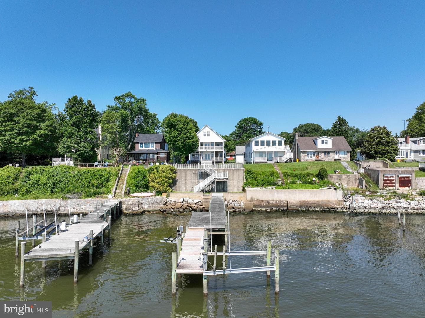 8227 Bayside Drive photo 1