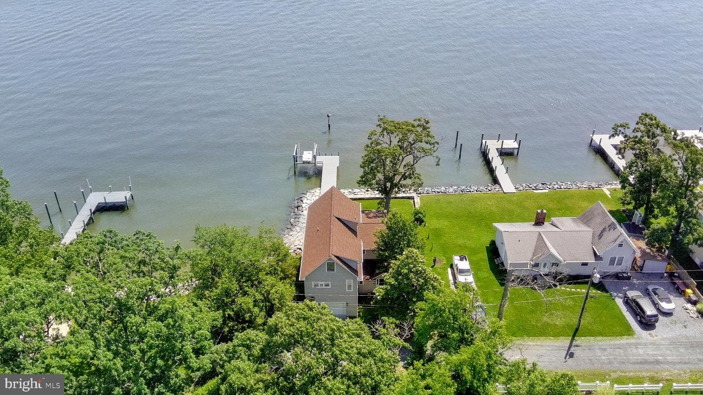 4715 Oak Road photo 1