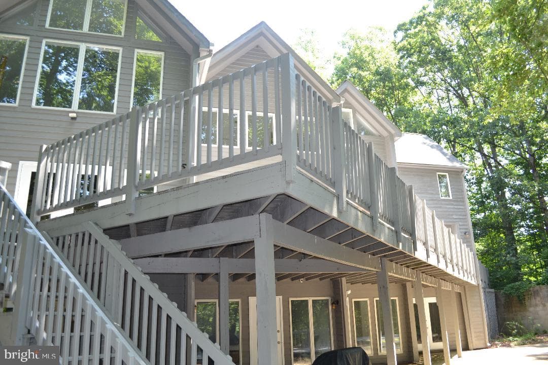 2002 Huntwood Drive photo 1