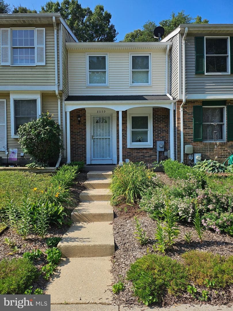 8059 Wolsey Court photo 1