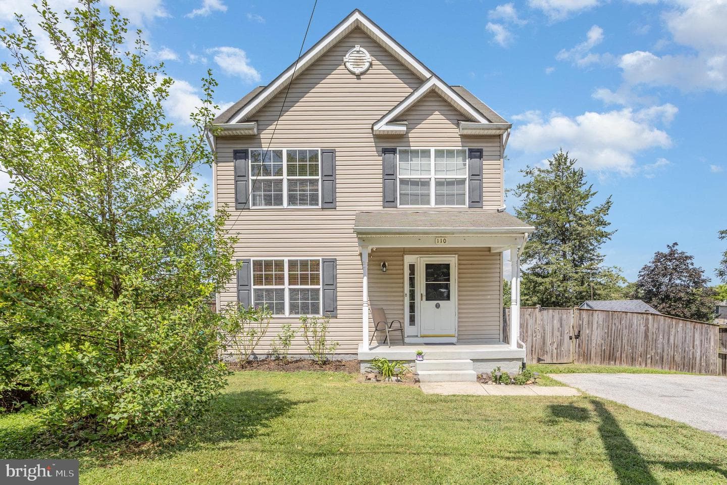 110 Zeppelin Avenue photo 1
