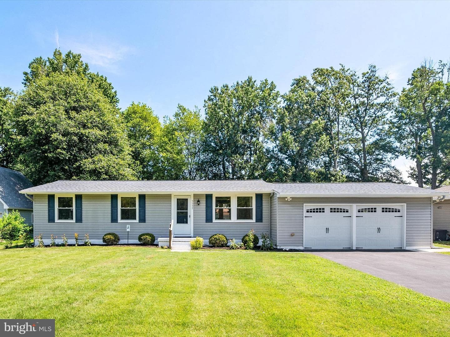 5537 Franklin Boulevard photo 1