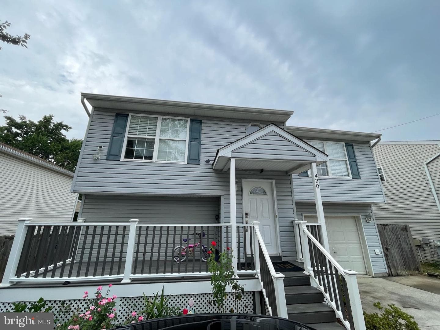 420 Oaklawn Avenue photo 1