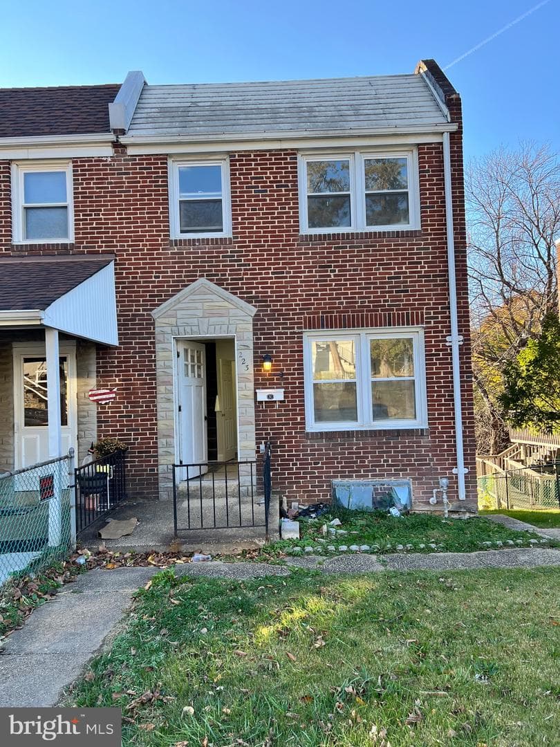 223 Grove Park Road photo 1