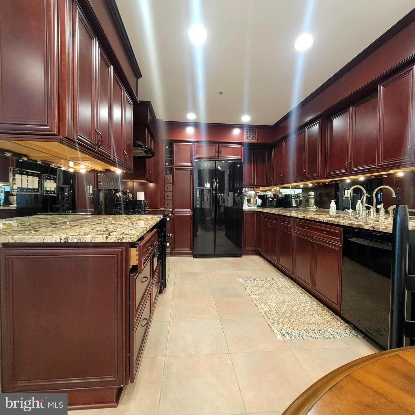 2710 Summerview Way #302 photo 1