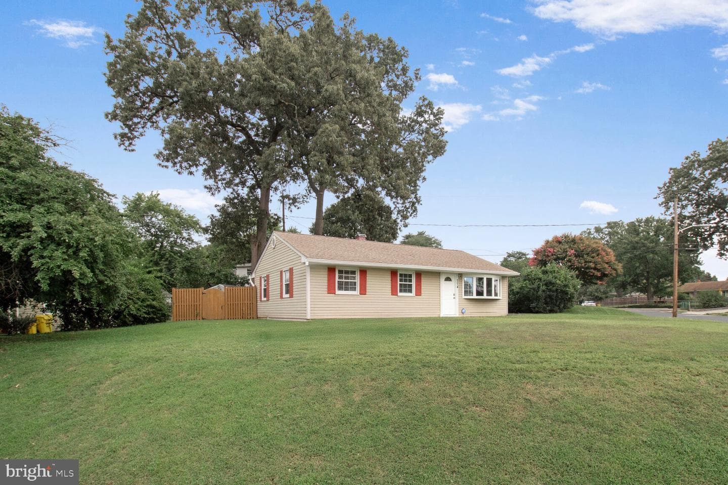 774 223rd Street photo 1