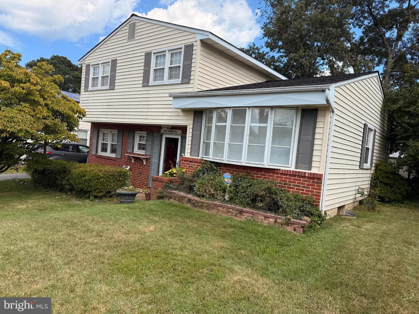 421 Sudbury Road photo 1