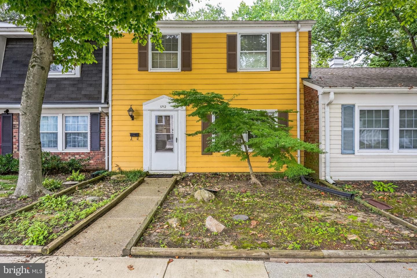 1712 Farmington Court photo 1