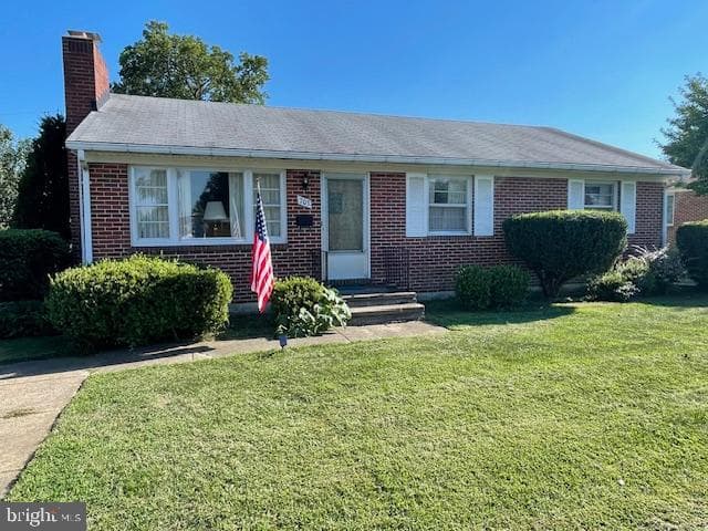 703 Juniper Road photo 1