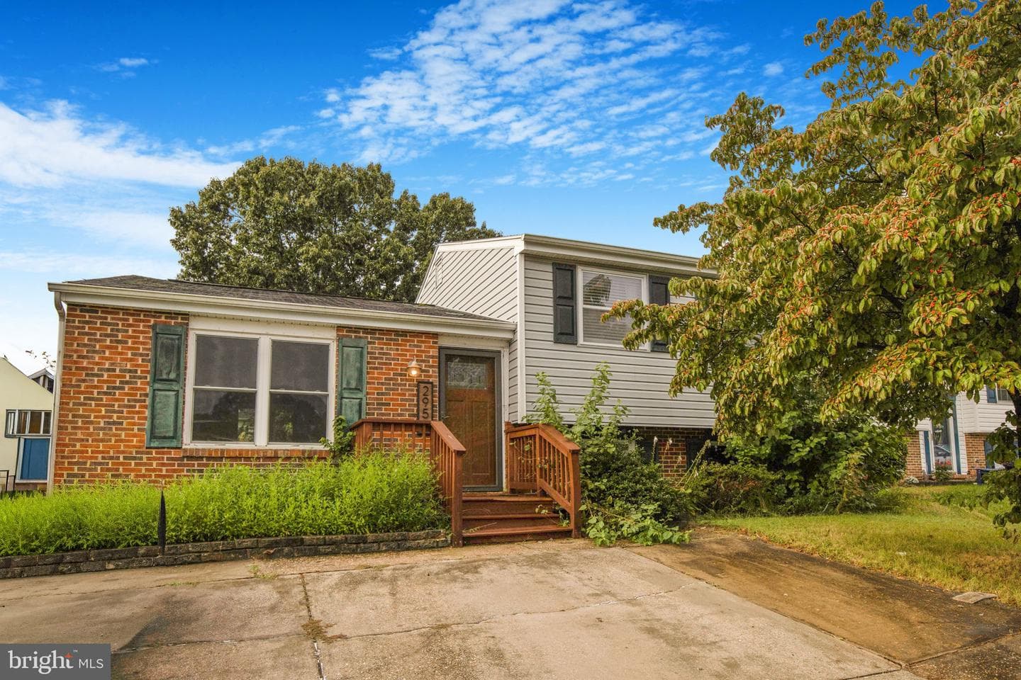 2957 Crystal Palace Lane photo 1