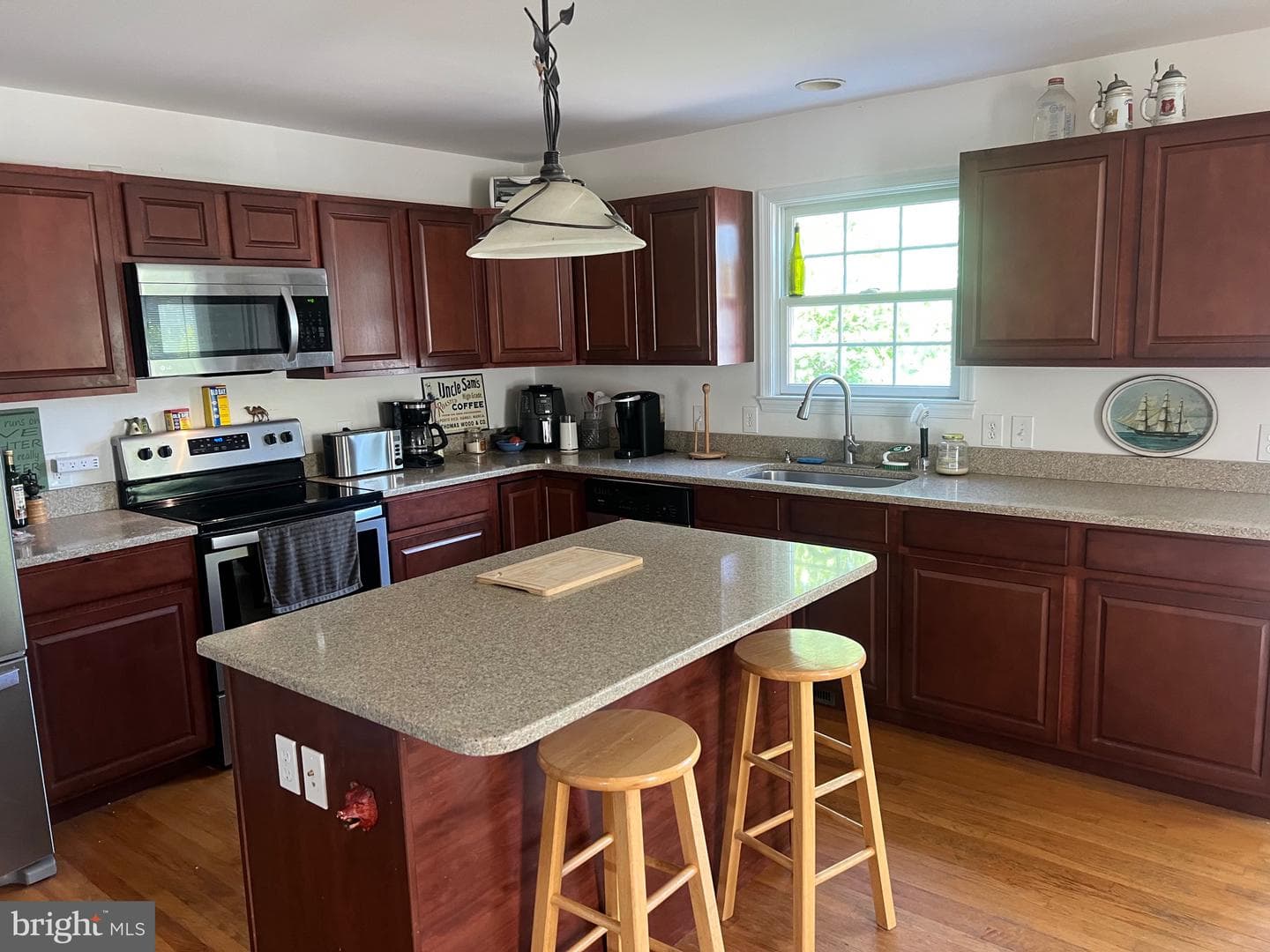 3661 2nd Avenue photo 1
