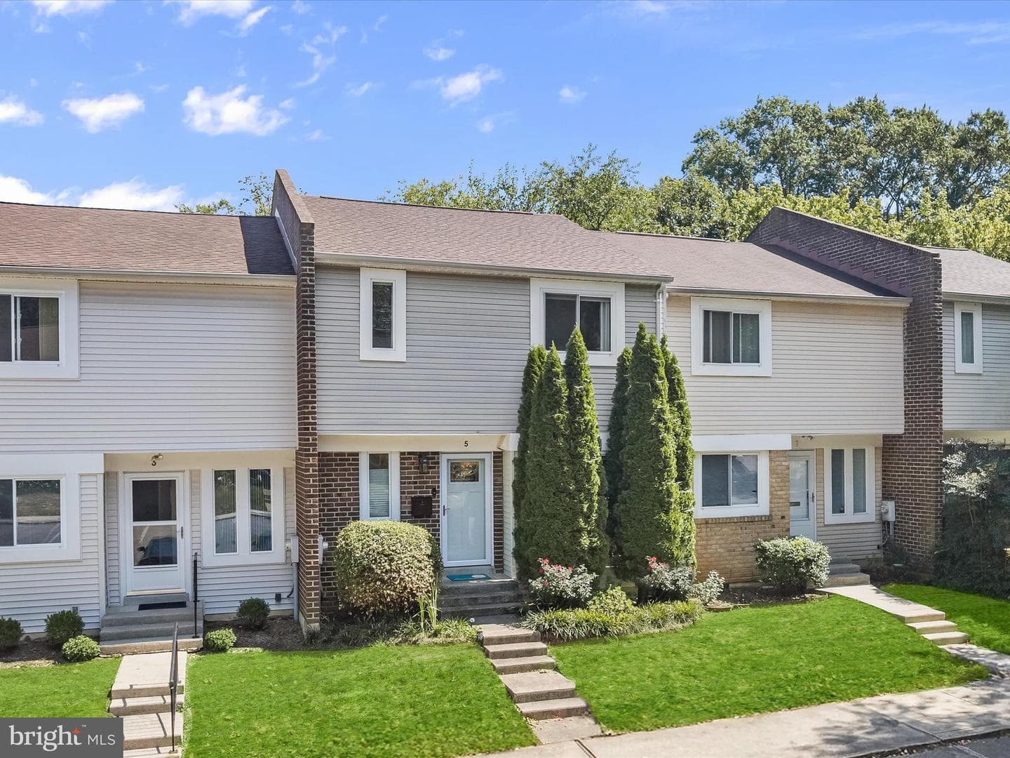 5 Rockwell Court photo 1