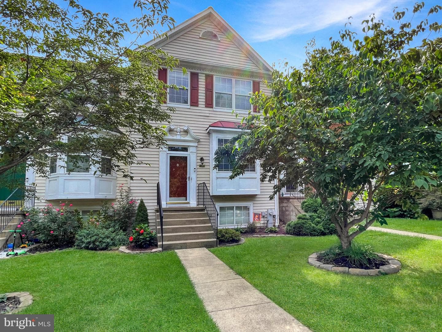 1624 Katheryne Village Square photo 1