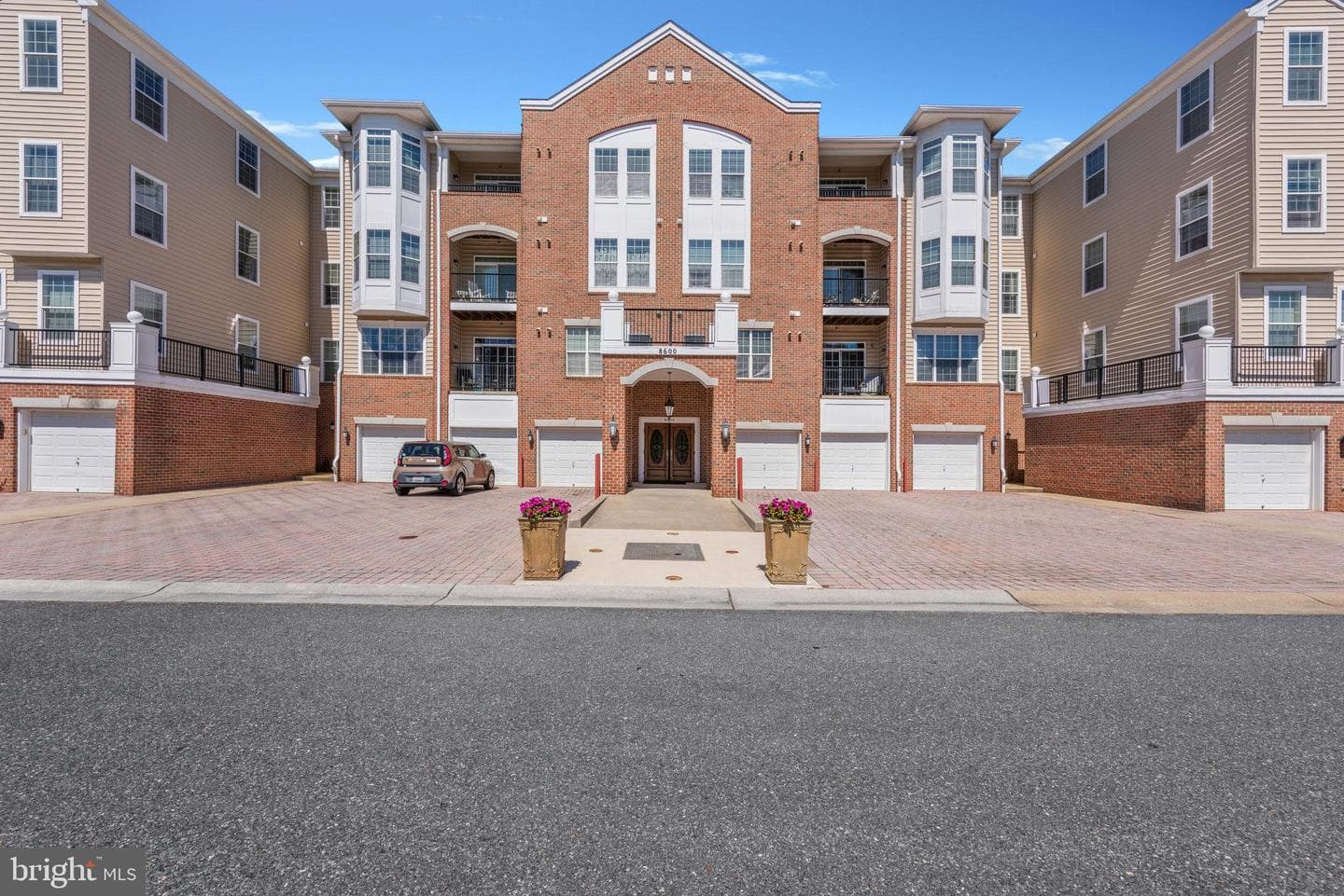 8600 Roaming Ridge Way #106 photo 1