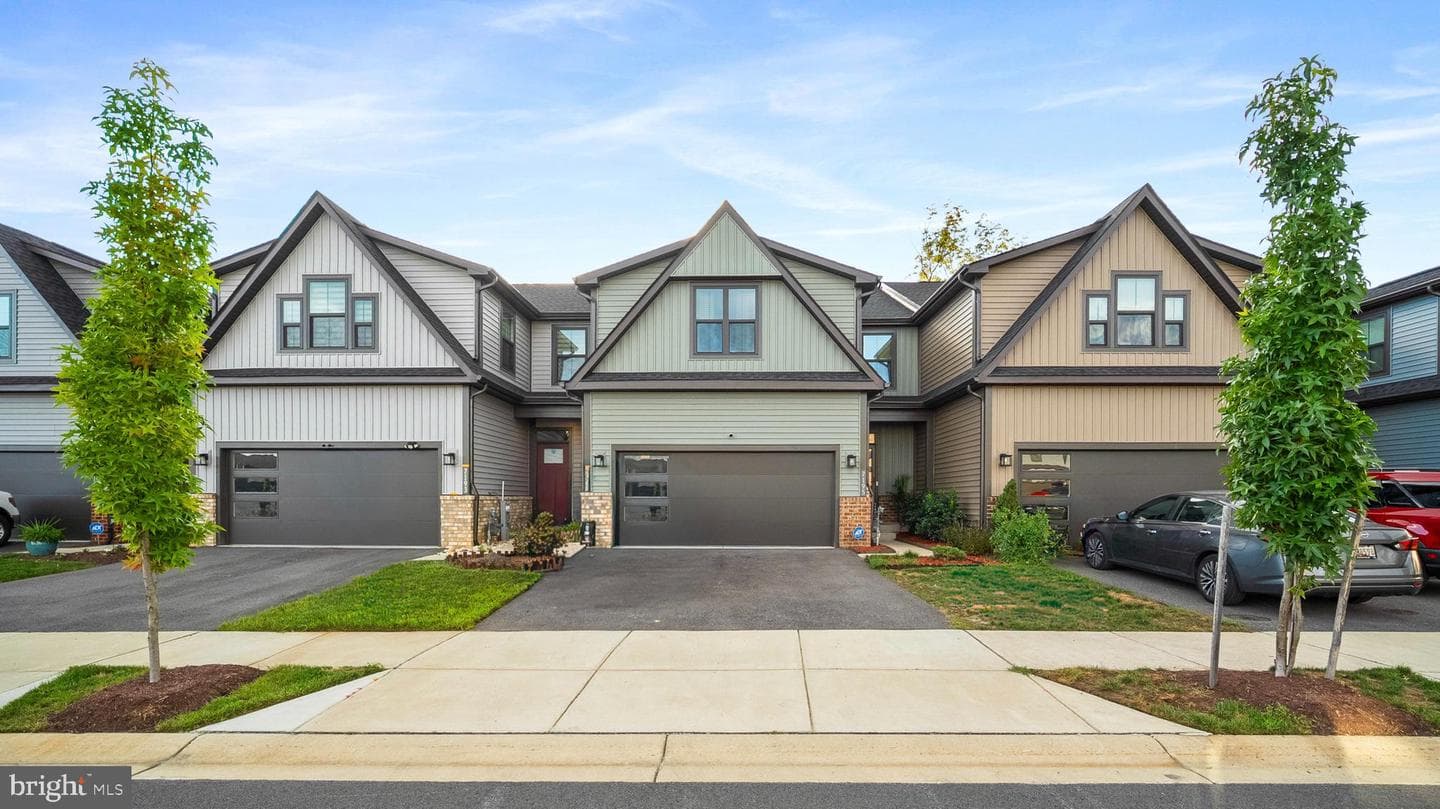 7195 Wolf Trap Court