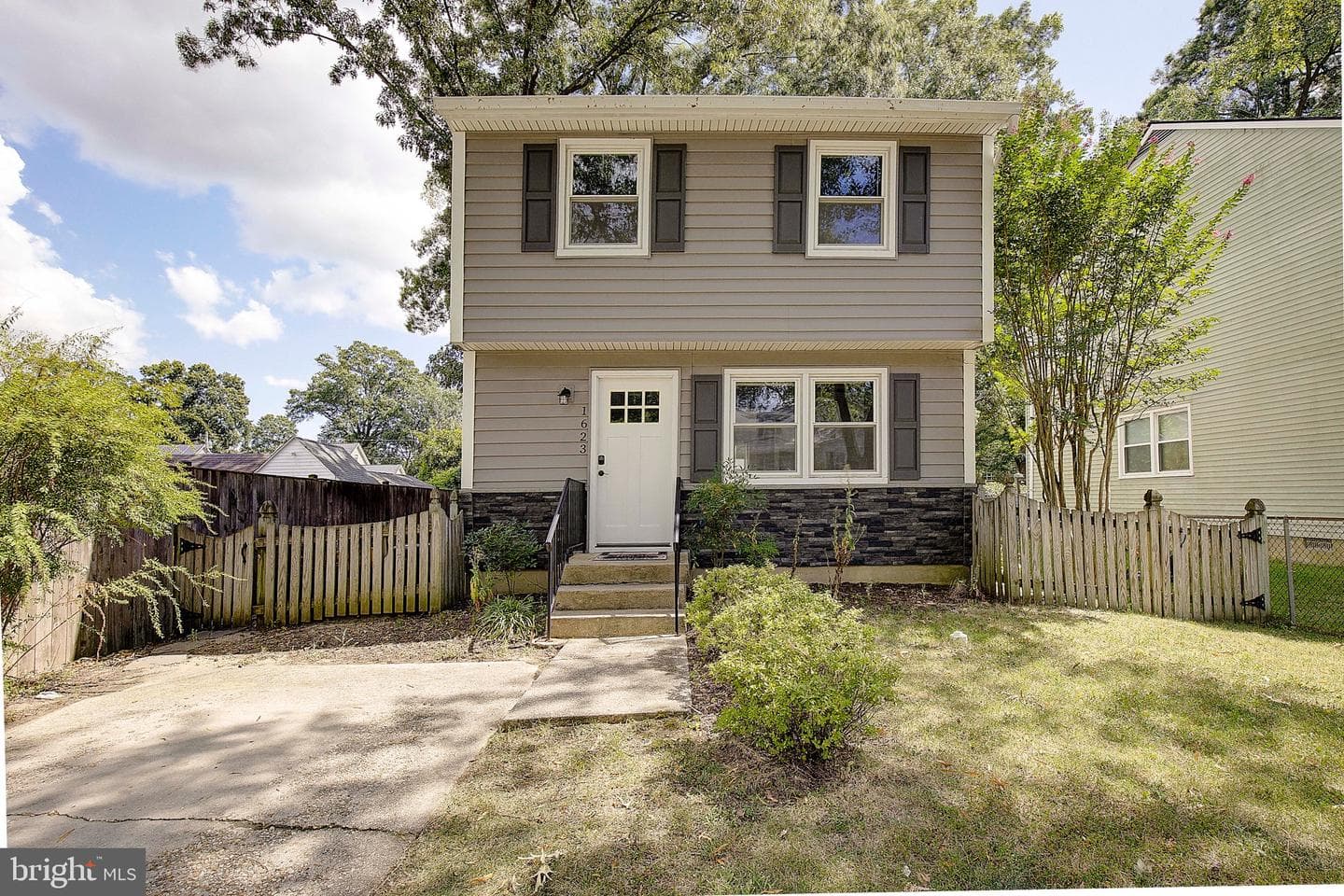 1623 Elkridge Drive photo 1