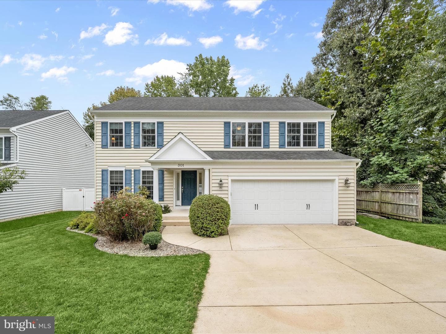 301 Genesis Way photo 1