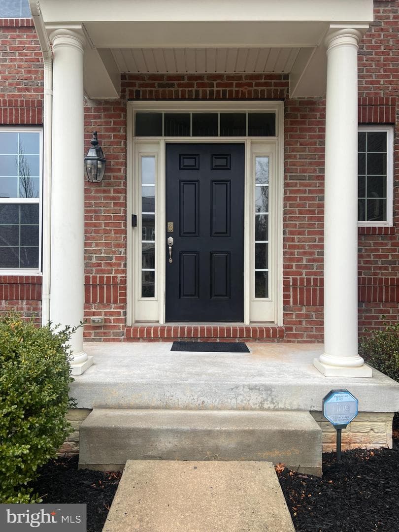7817 Stonebriar Drive photo 1