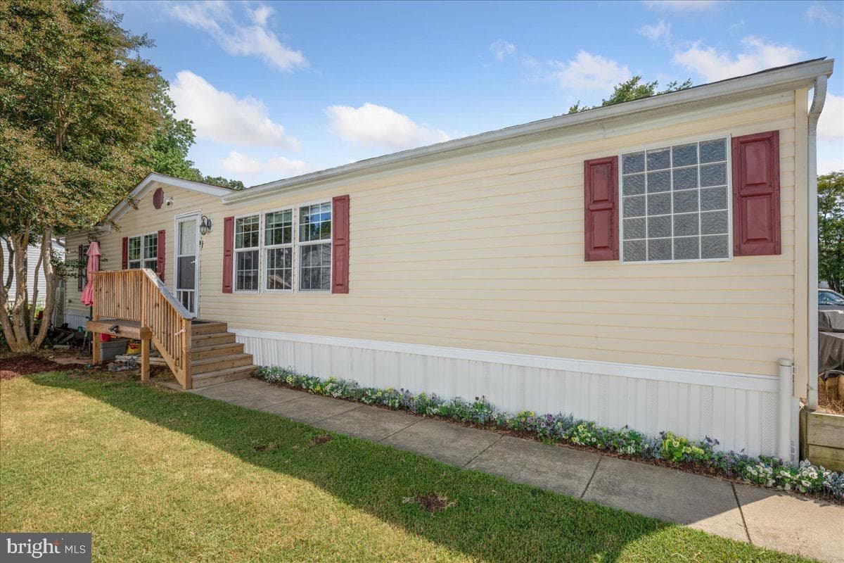 307 Seven Oaks Lane photo 1