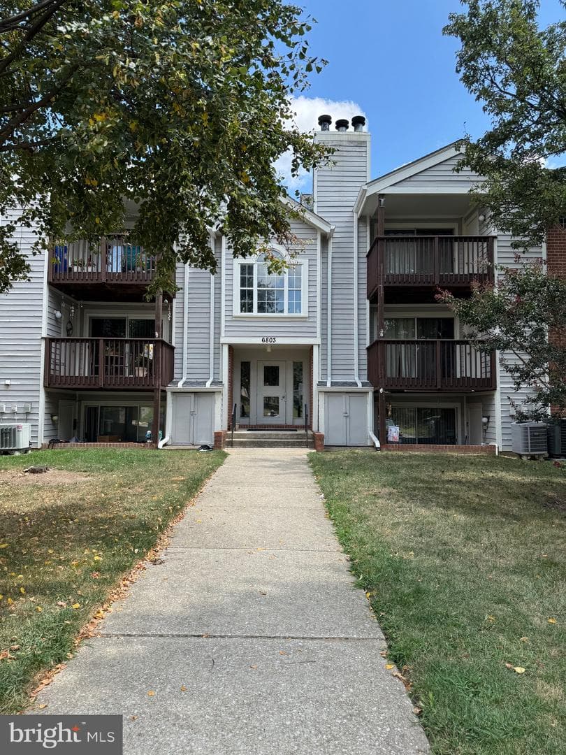 6803 White Water Way #201 photo 1