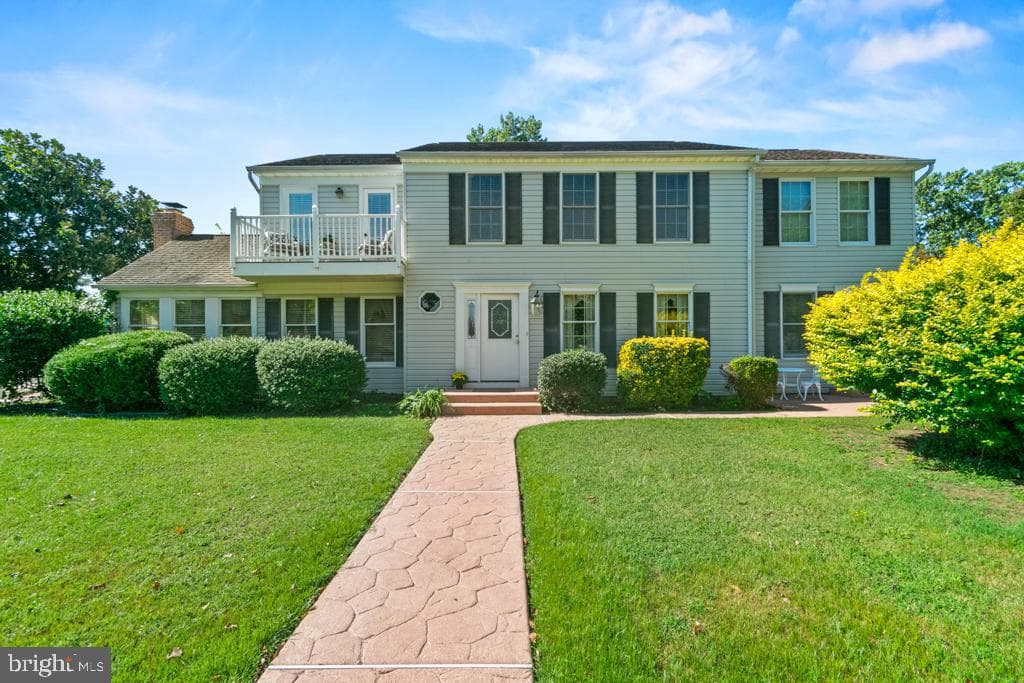 2053 Kurtz Avenue photo 1