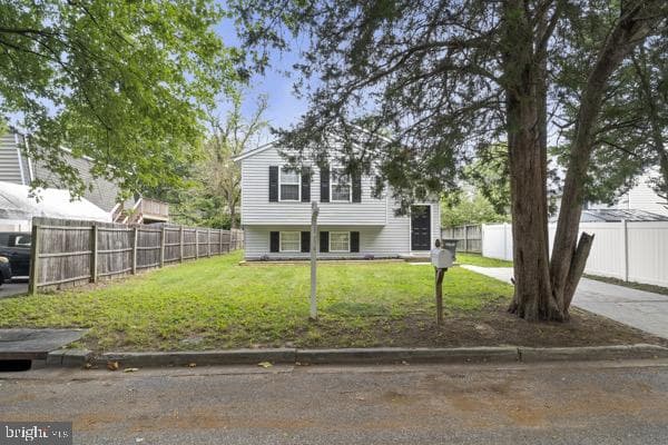 770 225th Street photo 1