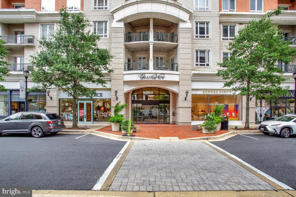 1915 Towne Centre Boulevard #1001 photo 1