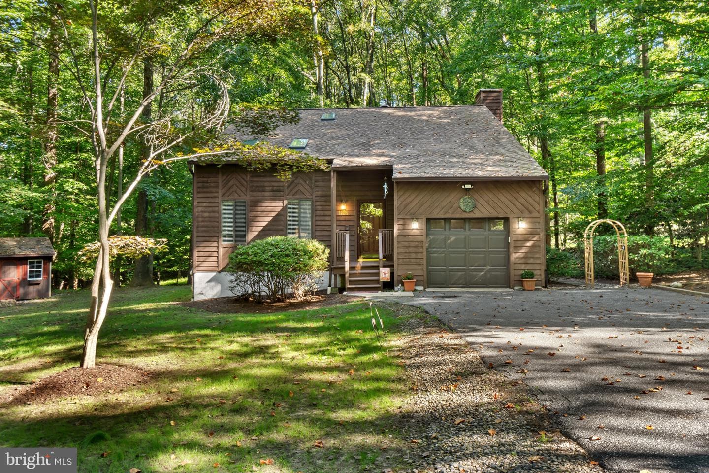 1136 Valentine Creek Drive photo 1