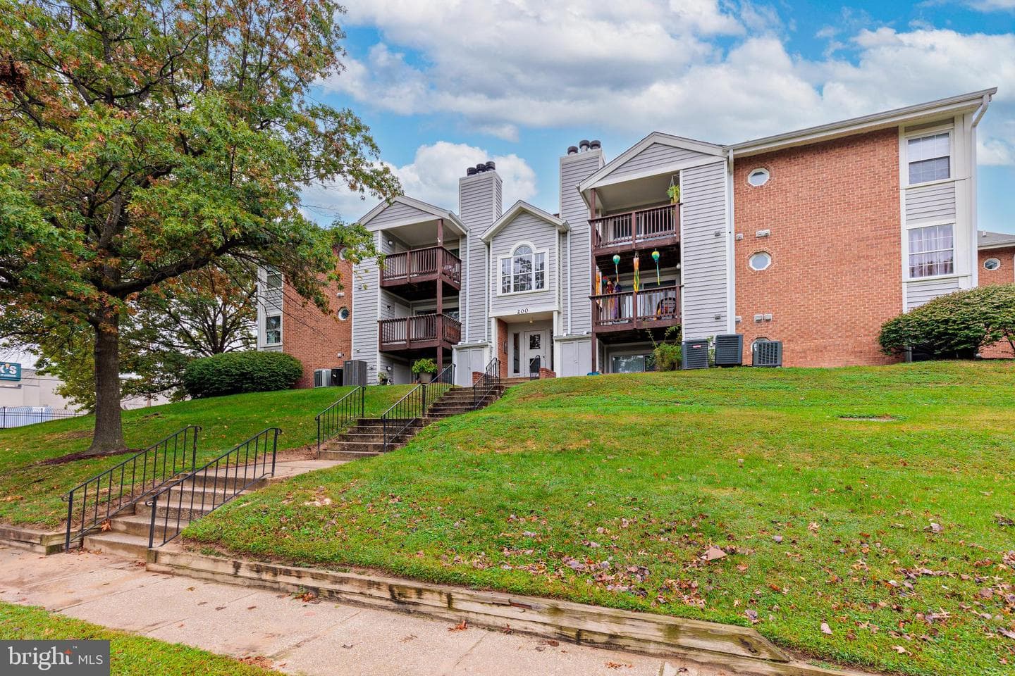 6800 White Water Way #203 photo 1