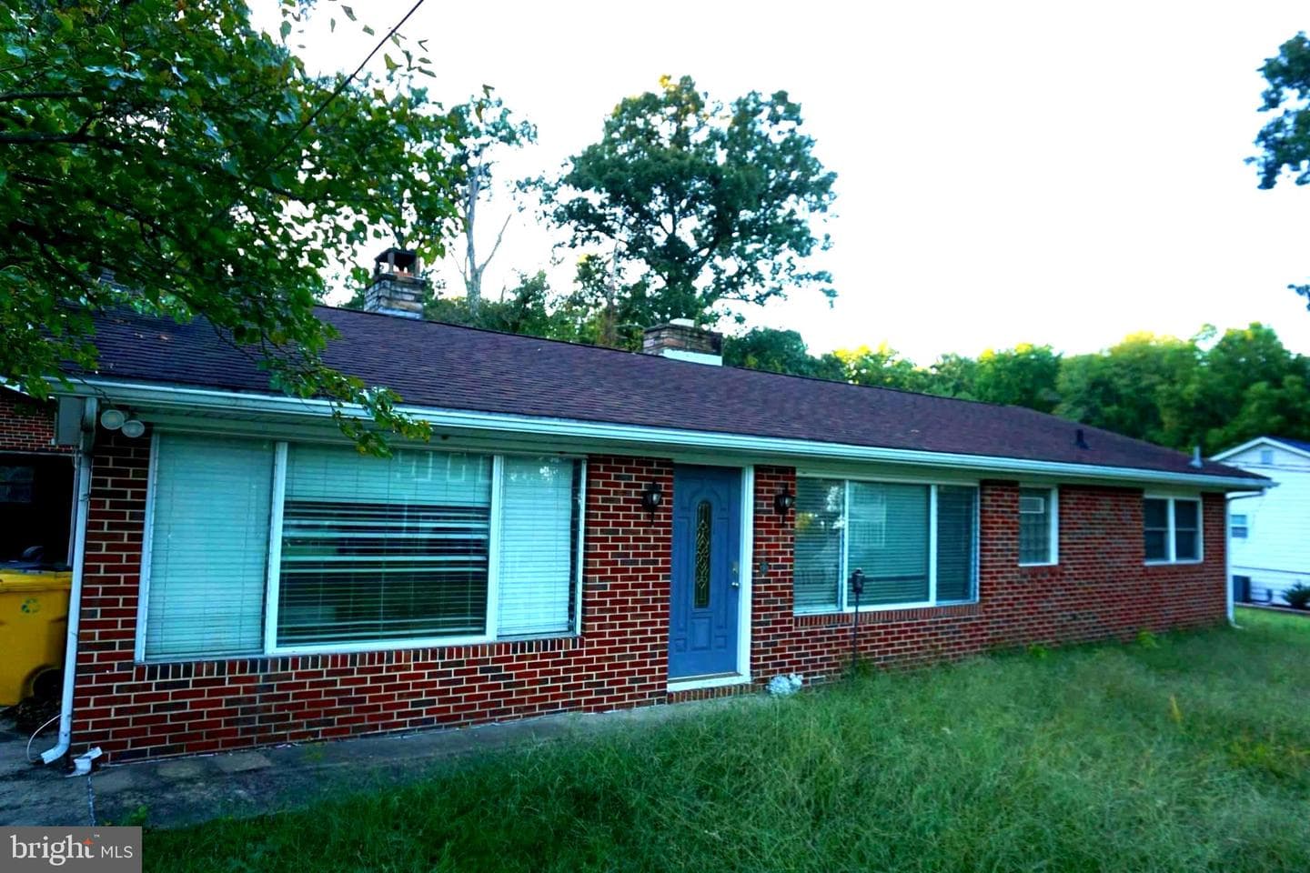 7948 Oak Road photo 1