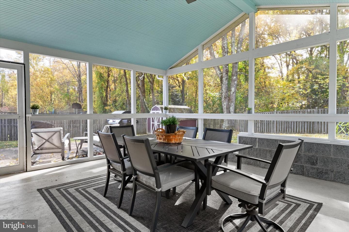 249 Overleaf Drive photo 1