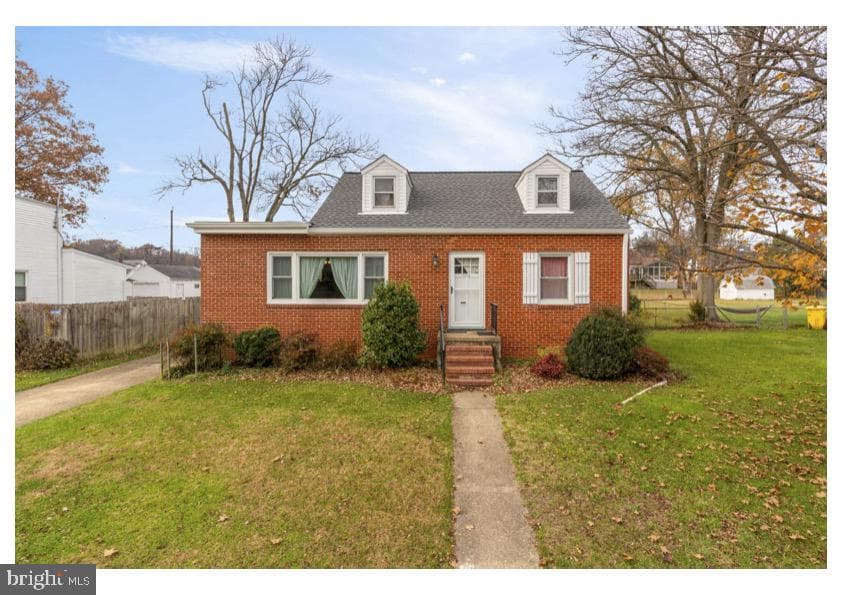7524 Harmans Road photo 1