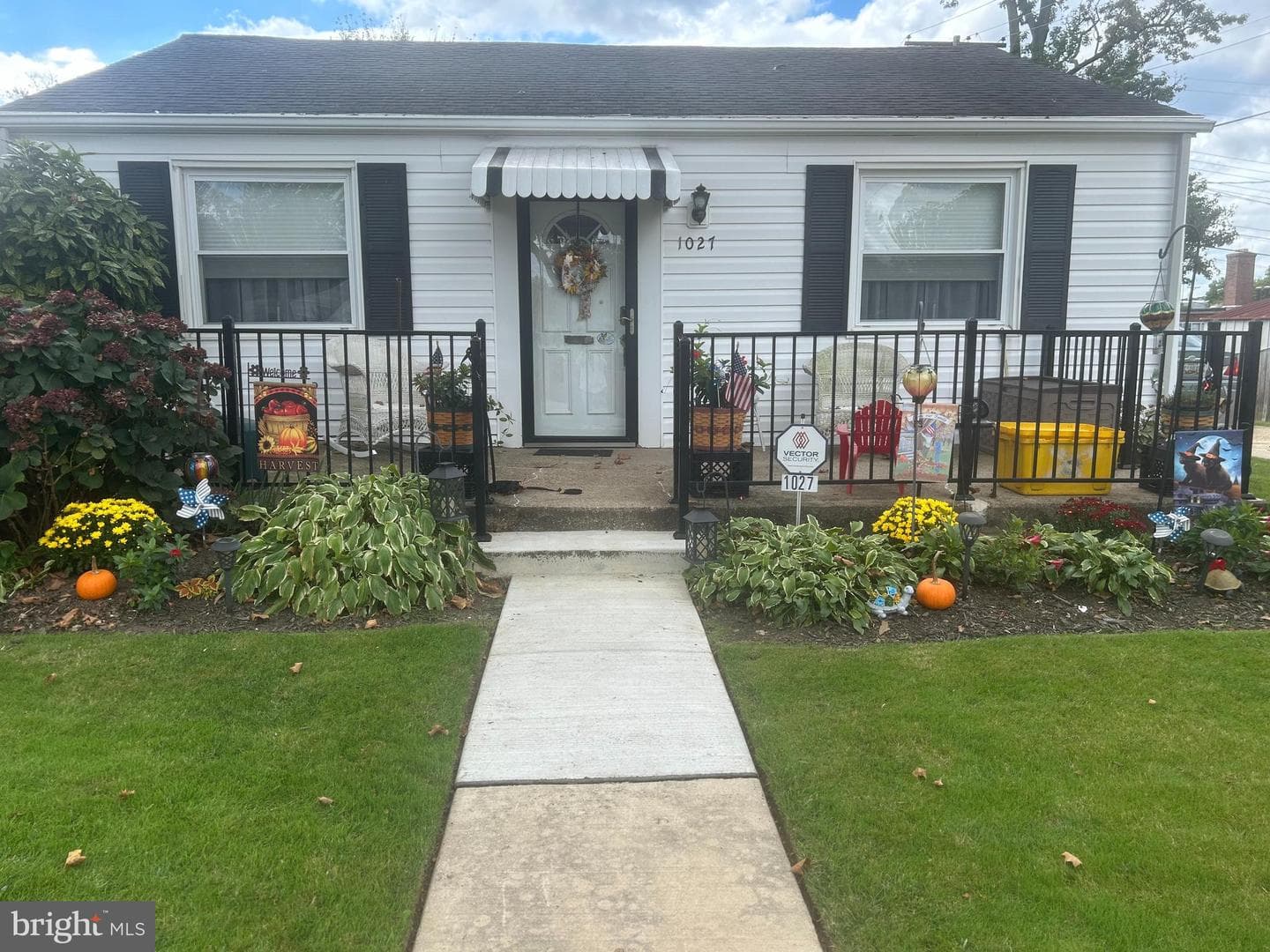 1027 Upton Road photo 1