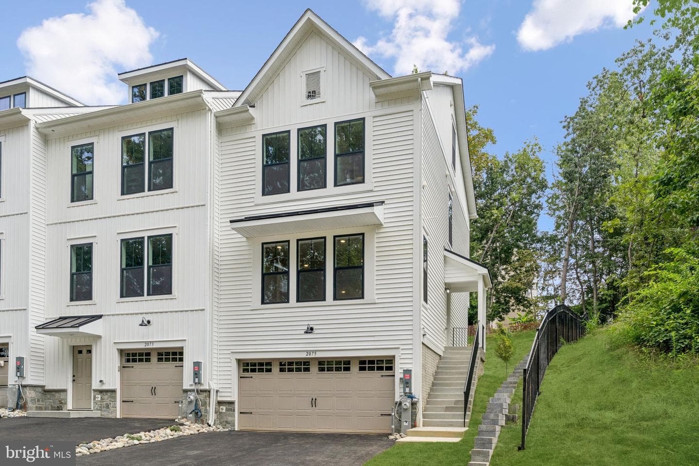 2075 Old Admiral Court photo 1