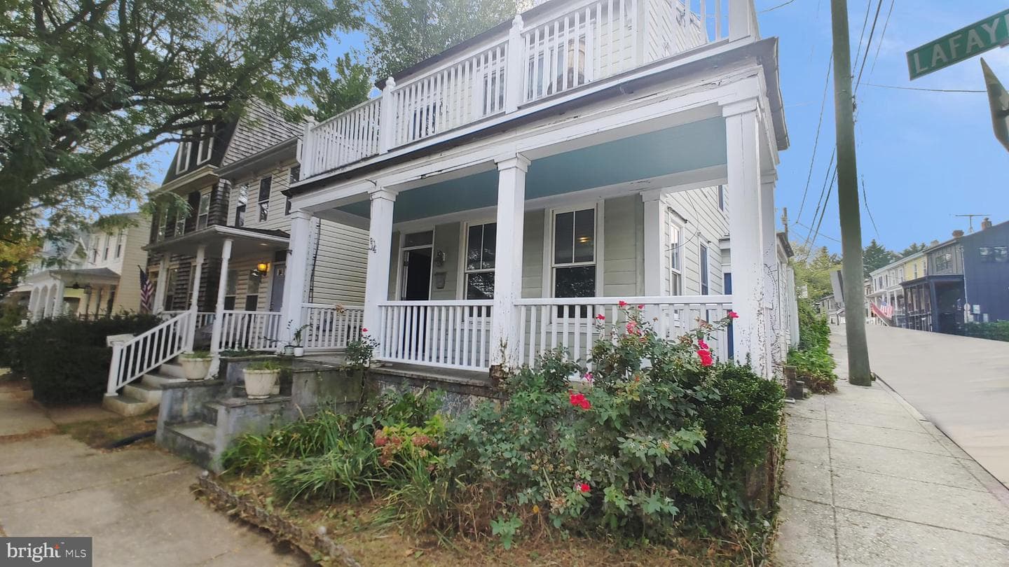 34 Lafayette Avenue photo 1