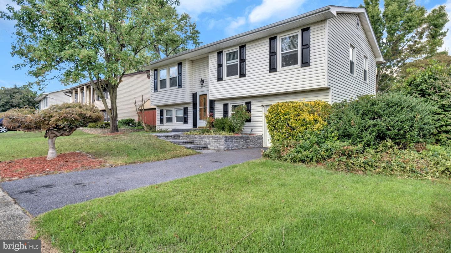 1006 Christmas Lane photo 1