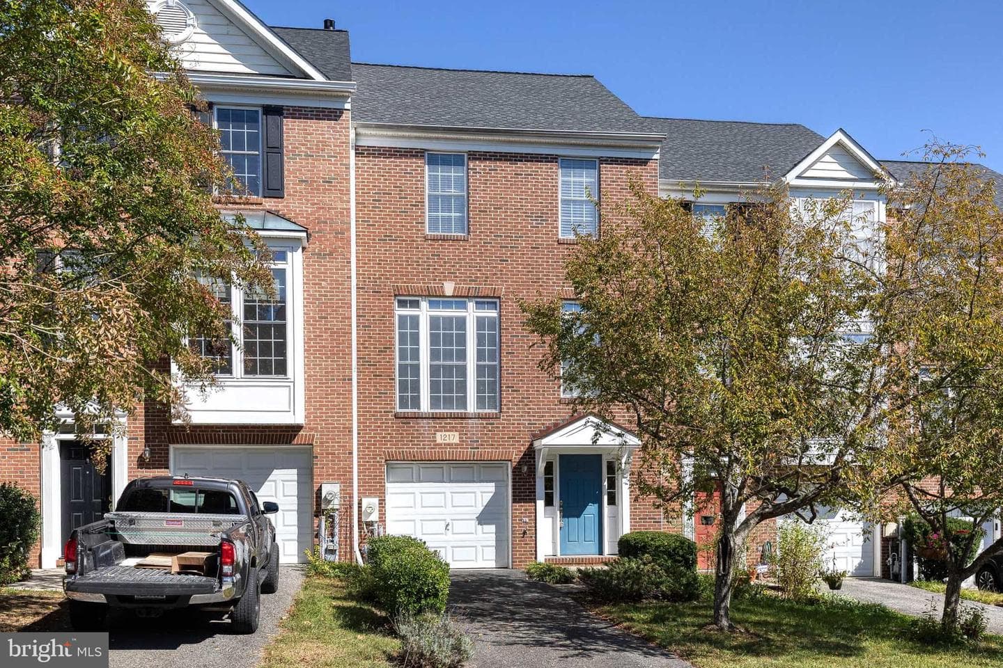 1217 Birchleaf Court photo 1