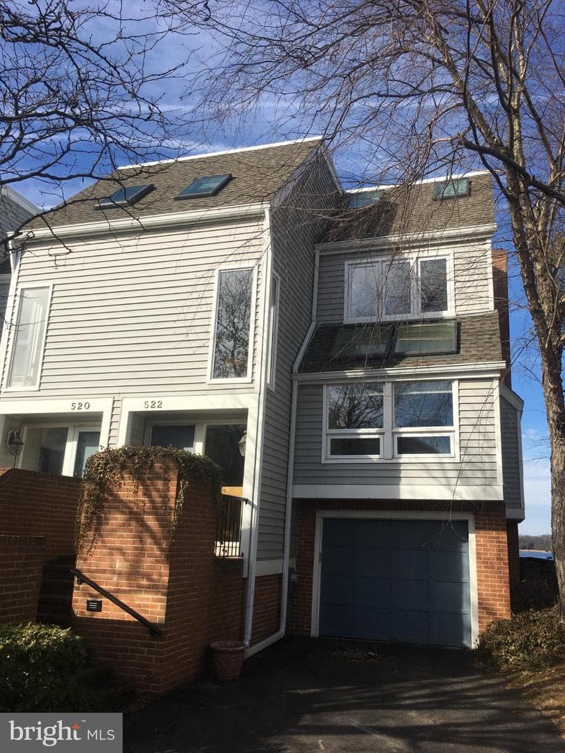 522 Moorings Circle photo 1